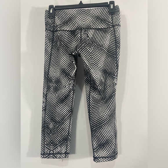 Adidas Climate Black, White Leggings, Small, wo pants, yoga, soft, sleek Womens - Picture 2 of 3